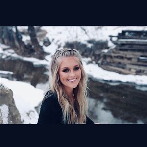 Meet your Posher, Coral